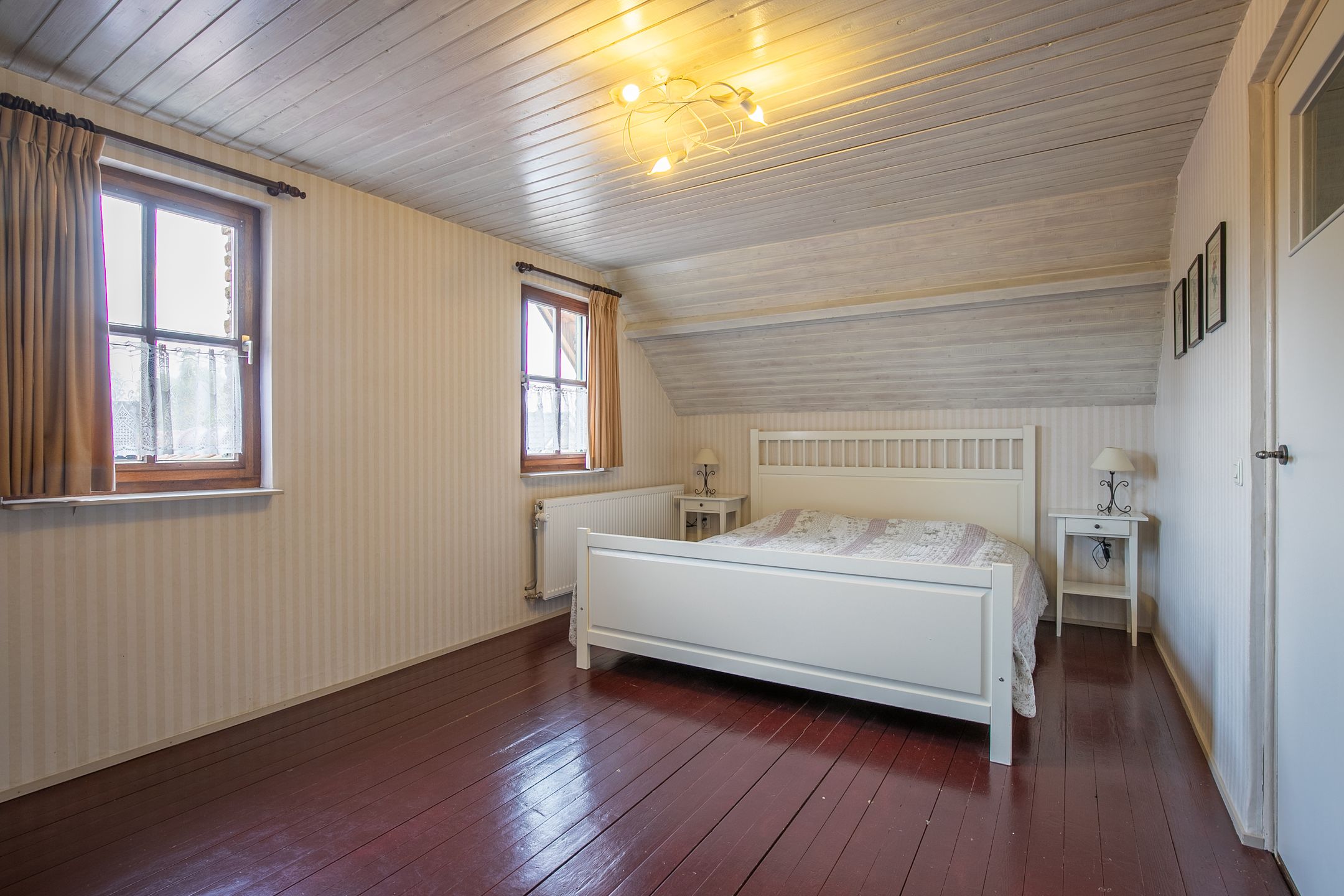 Foto 21 van Hegge 150