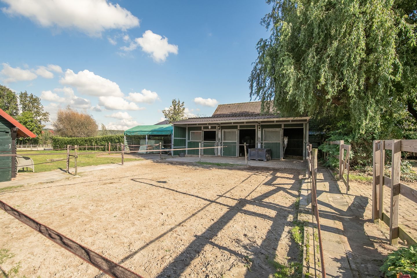 Foto 34 van Hegge 150