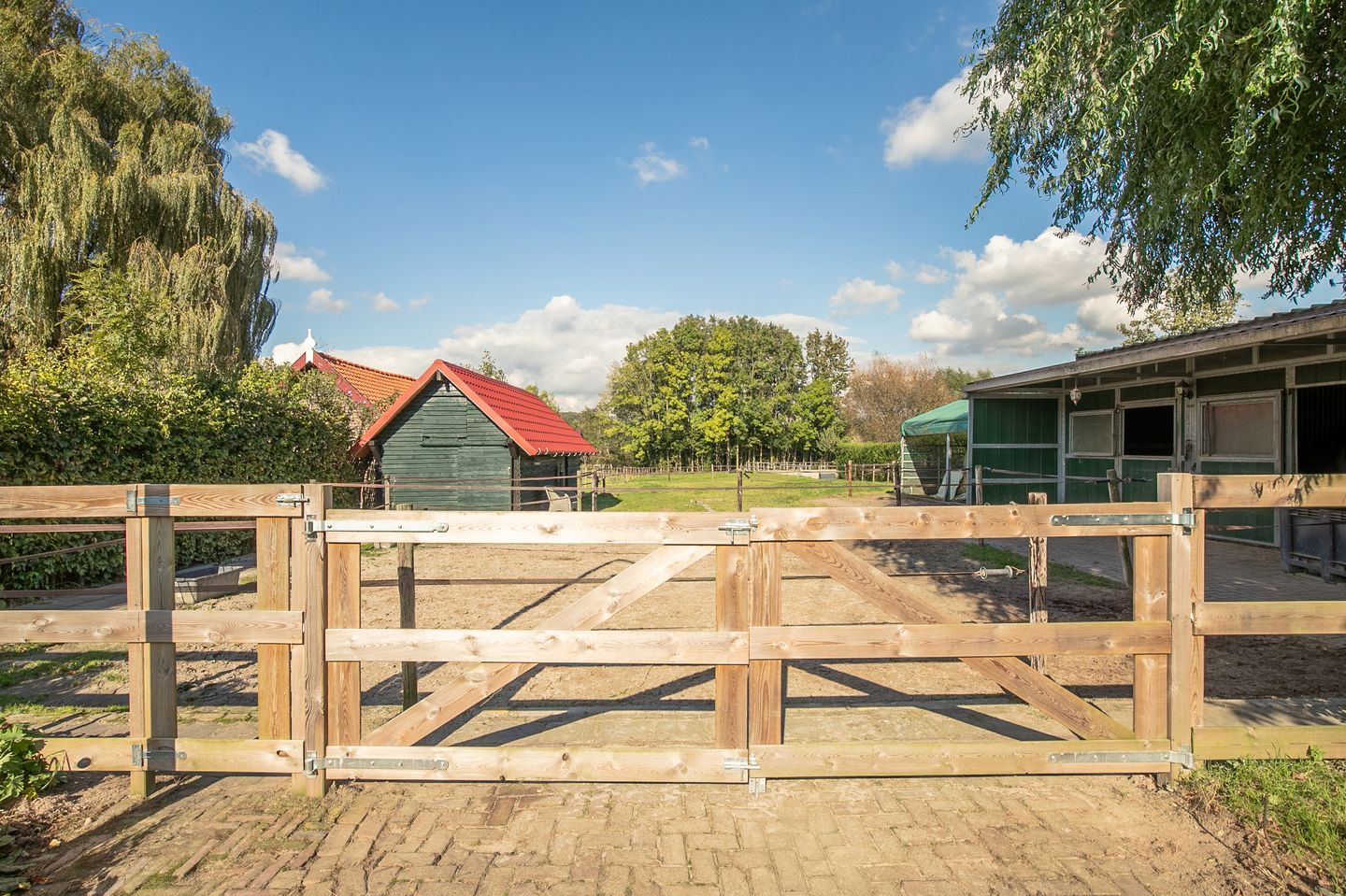 Foto 35 van Hegge 150