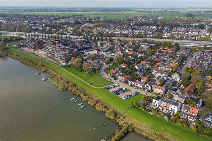 Bekijk foto 2 van Rivierdijk 716