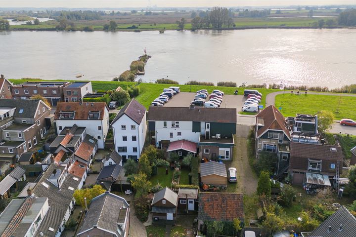 Bekijk foto 32 van Rivierdijk 716