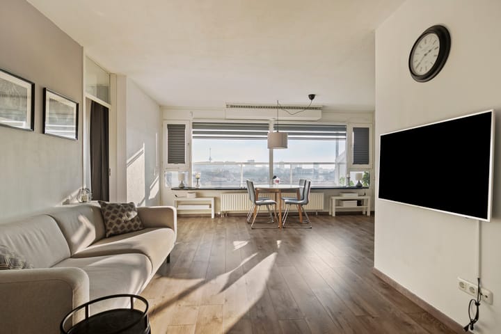 Photo 10 of Weena 801