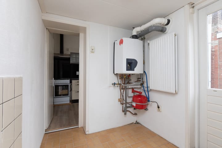 Foto 9 van 2e Hollandiastraat 30