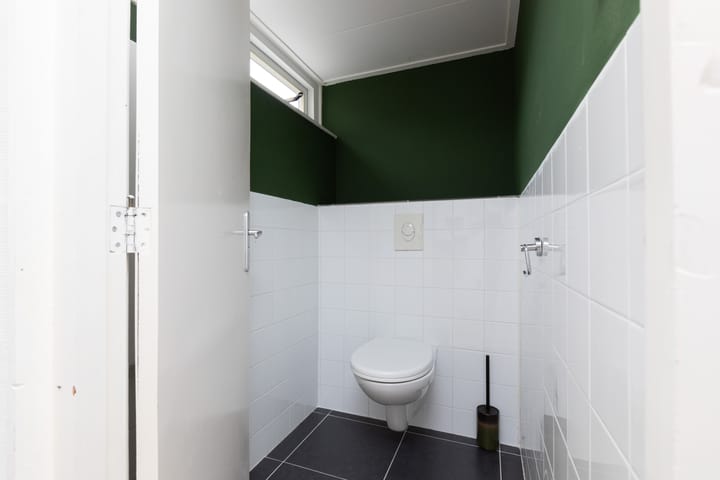 Foto 11 van 2e Hollandiastraat 30