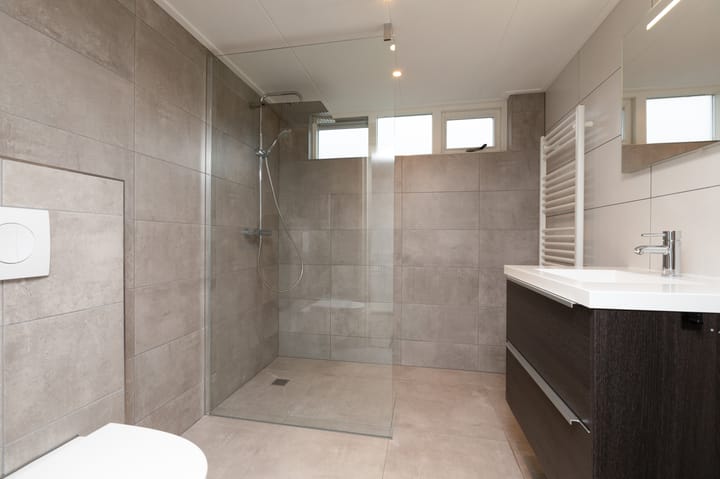 Foto 18 van 2e Hollandiastraat 30