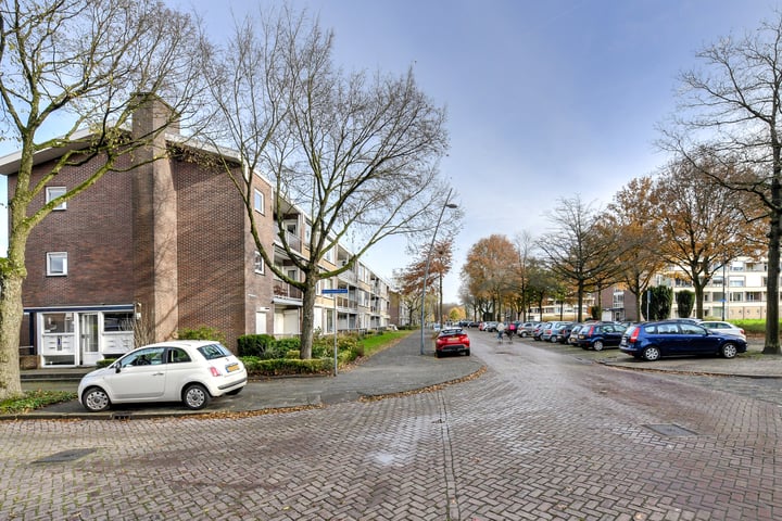 View photo 29 of Drossaardstraat 67