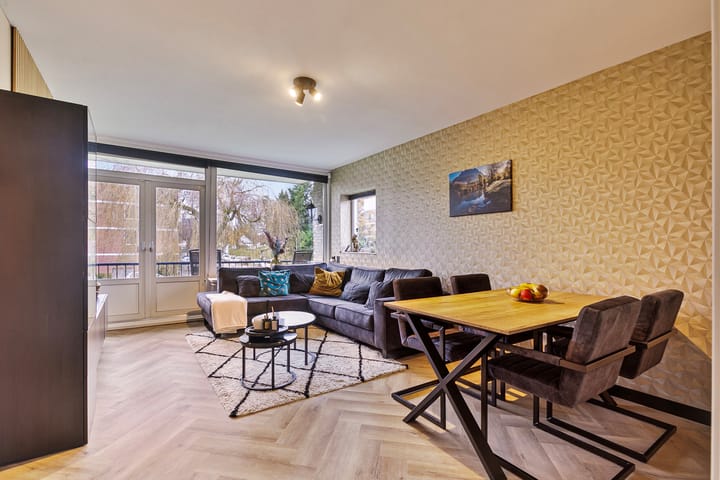 Foto 2 van Dahliastraat 254