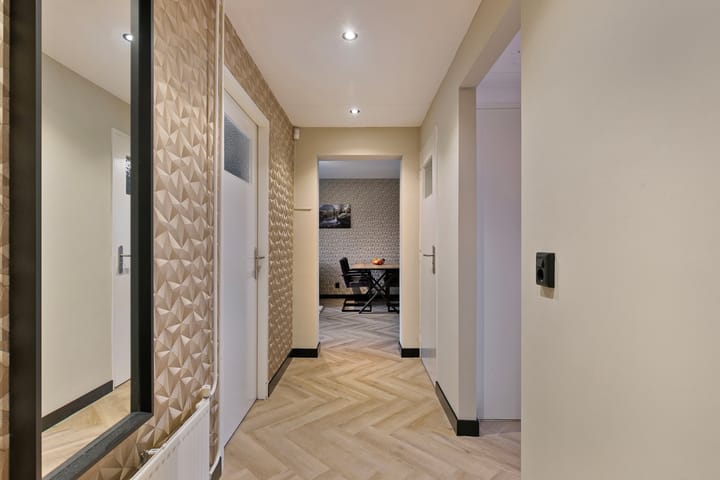 Foto 9 van Dahliastraat 254