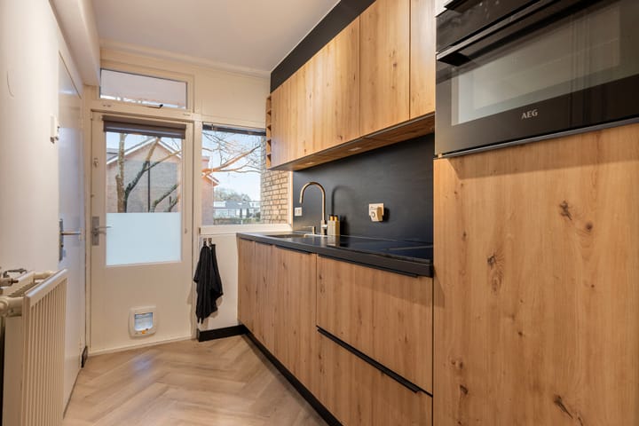 Foto 17 van Dahliastraat 254