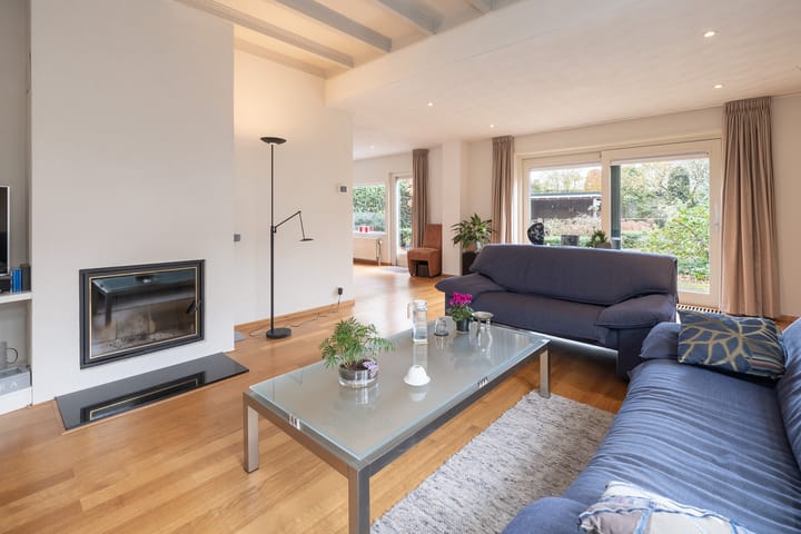 Foto 12 van Bloemendaallaan 10