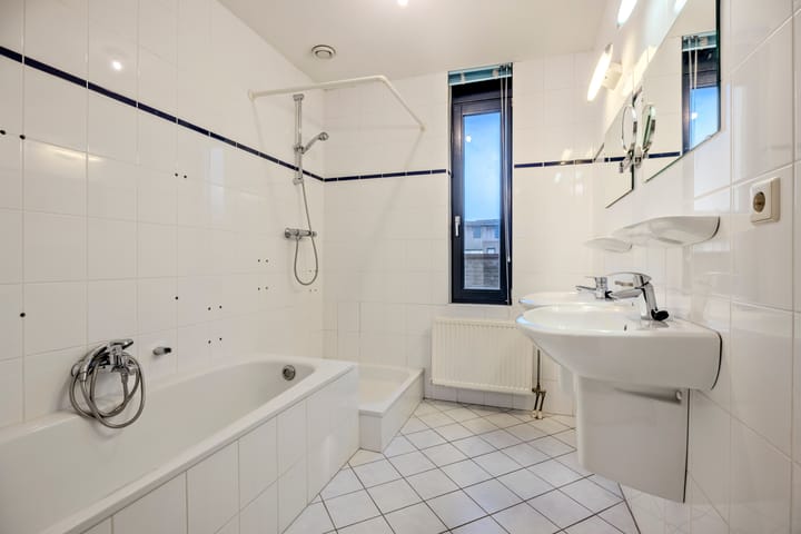 Photo 29 of Veerdam 53