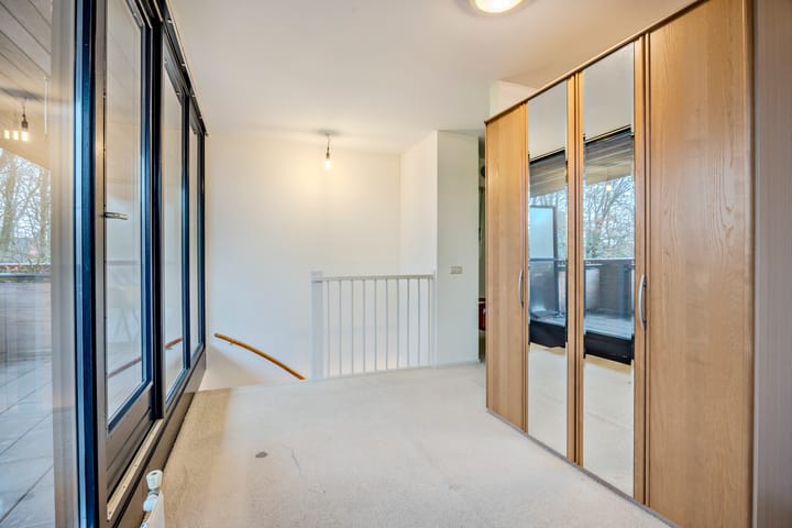 Photo 32 of Veerdam 53