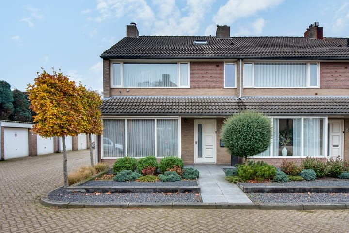 Foto 1 van Boterbloemstraat 1