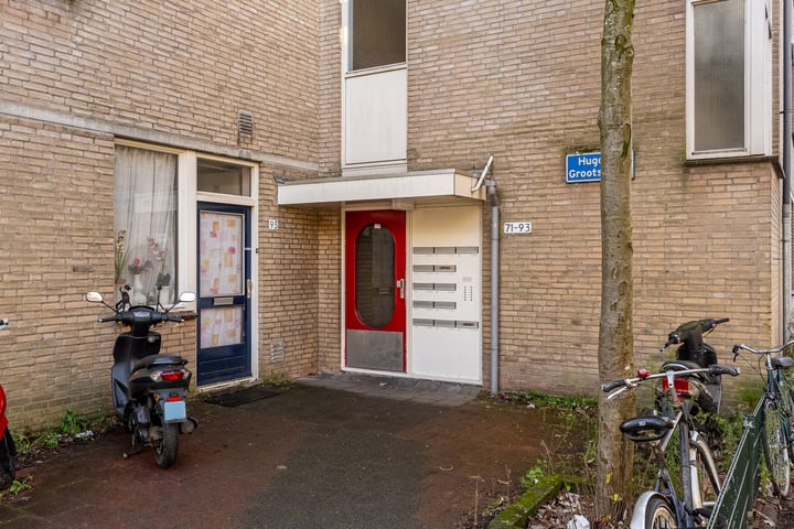 Bekijk foto 4 van Hugo de Grootstraat 83