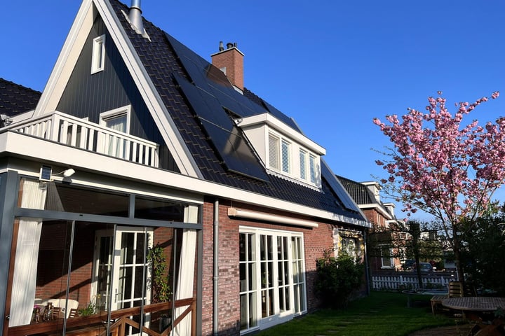 View photo 55 of Lisdoddestraat 94