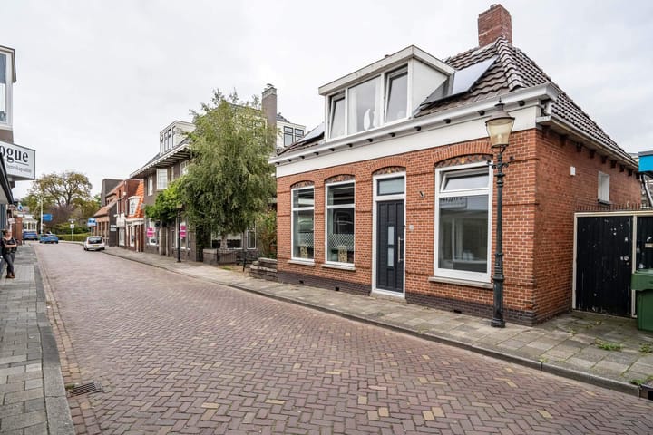 Foto 24 van Stationsstraat 32