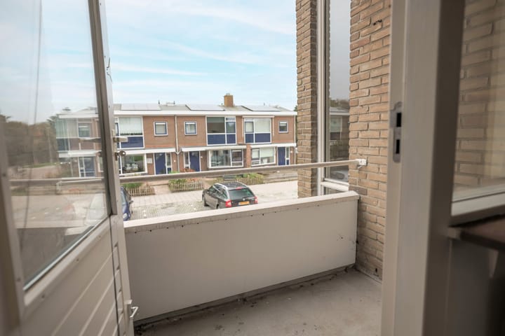 Photo 7 of Willem van Alcmadestraat 7