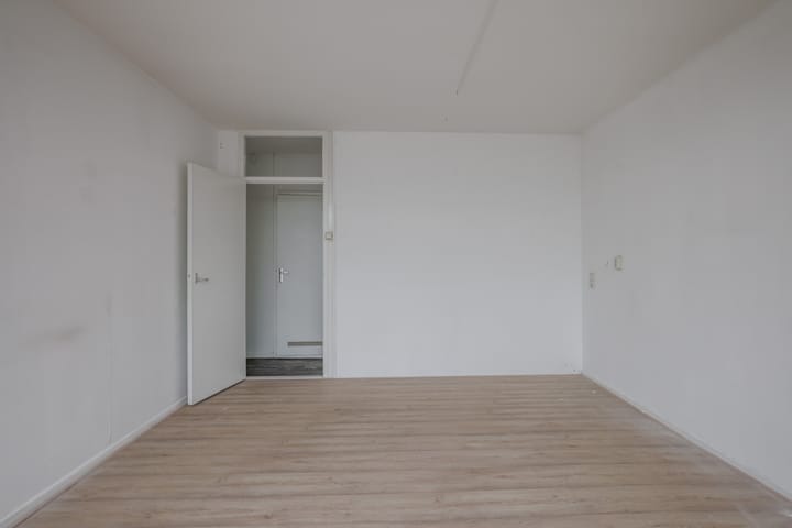 Photo 10 of Willem van Alcmadestraat 7