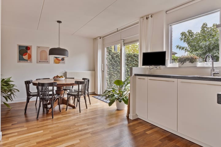 Photo 11 of Livingstonestraat 62