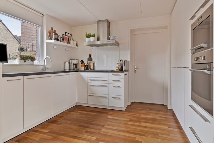 Photo 13 of Livingstonestraat 62