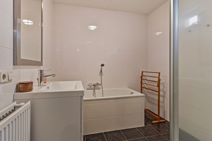 Photo 17 of Livingstonestraat 62