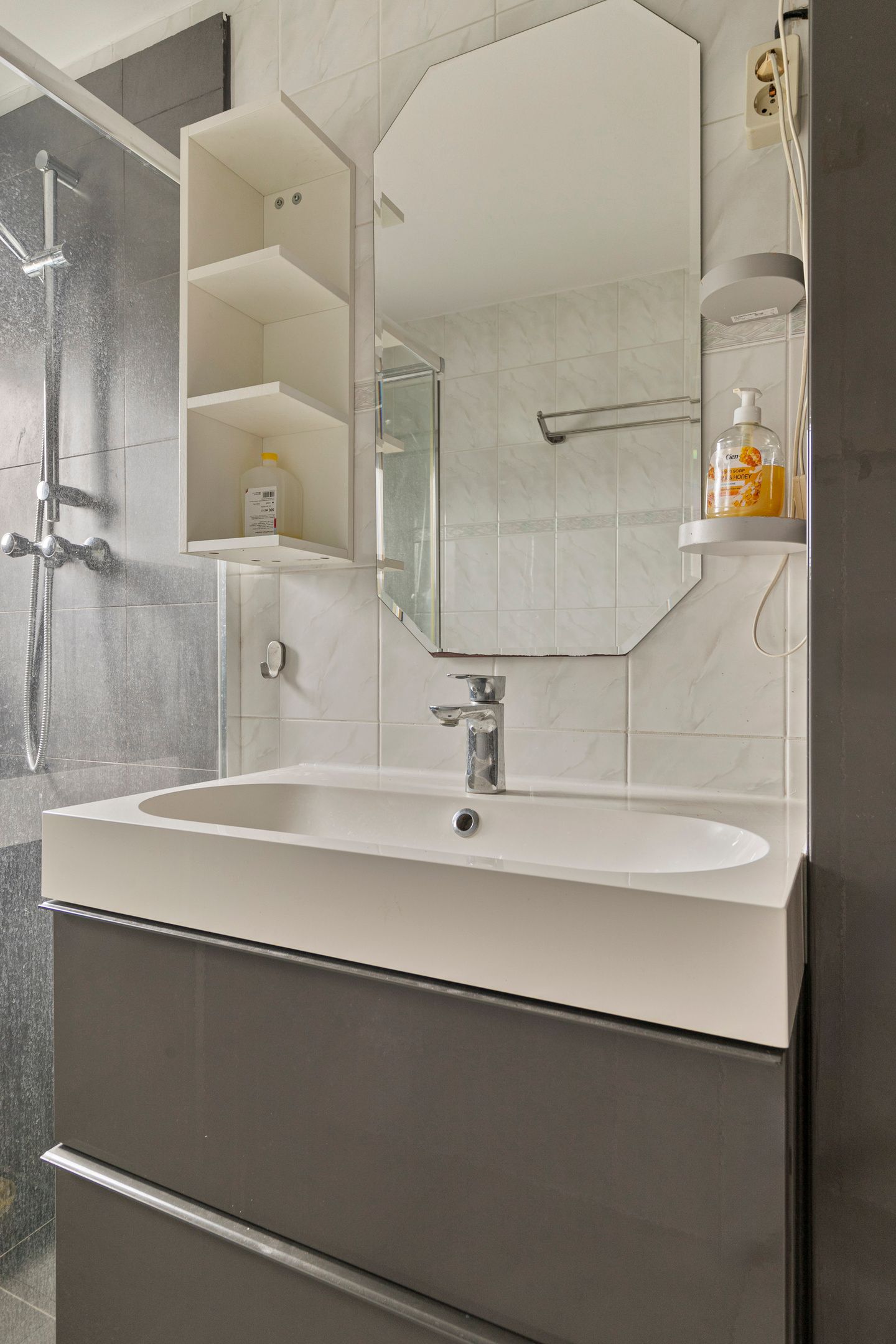 Photo 24 of Schiedamseweg Beneden 525-C