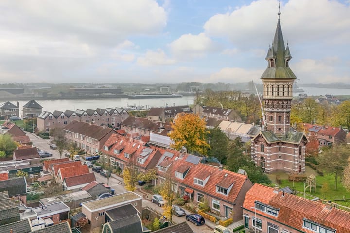 Foto 22 van Jan van Bloisstraat 13