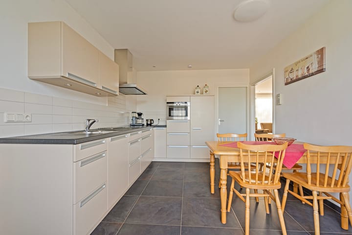 Foto 12 van Moostenstraat 16