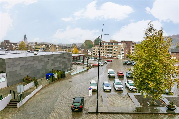 View photo 2 of Terbruggen 11-C