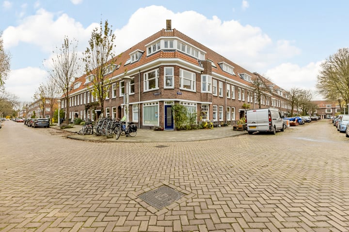 Bekijk foto 2 van Voltastraat 12-1