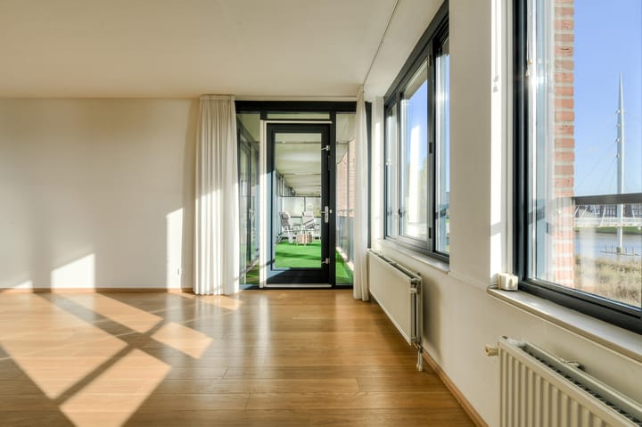 Foto 14 van Terreplein 102