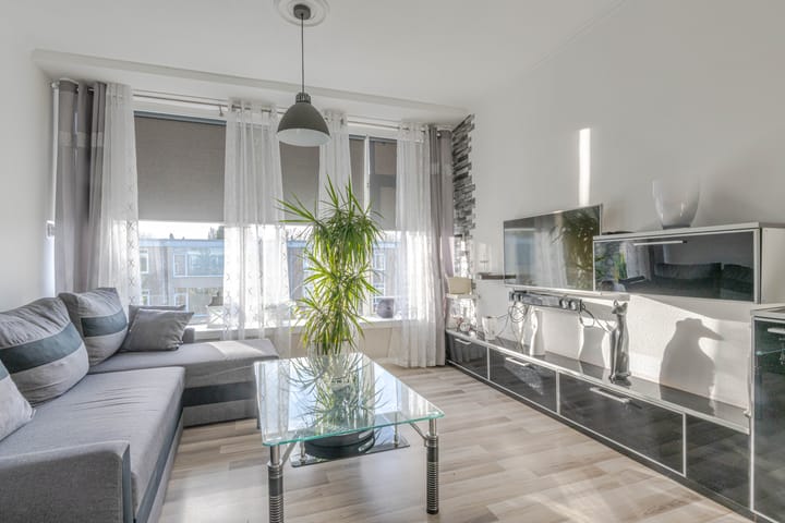 Foto 8 van Anna van Burenstraat 20