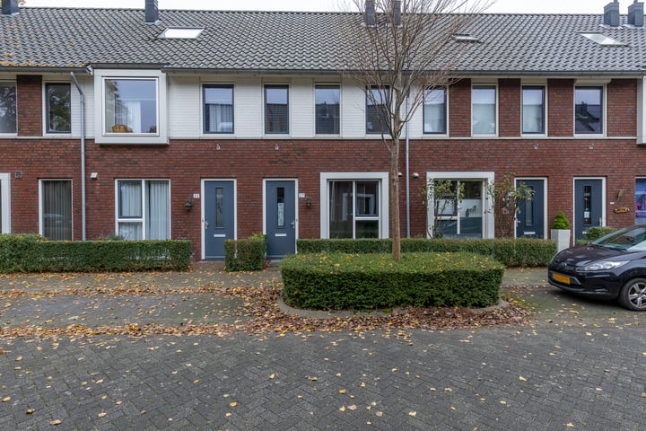 Bekijk foto 1 van Keurvorstsingel 27