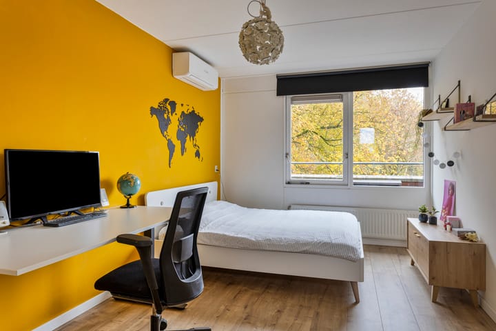 Photo 42 of Schiestraat 36