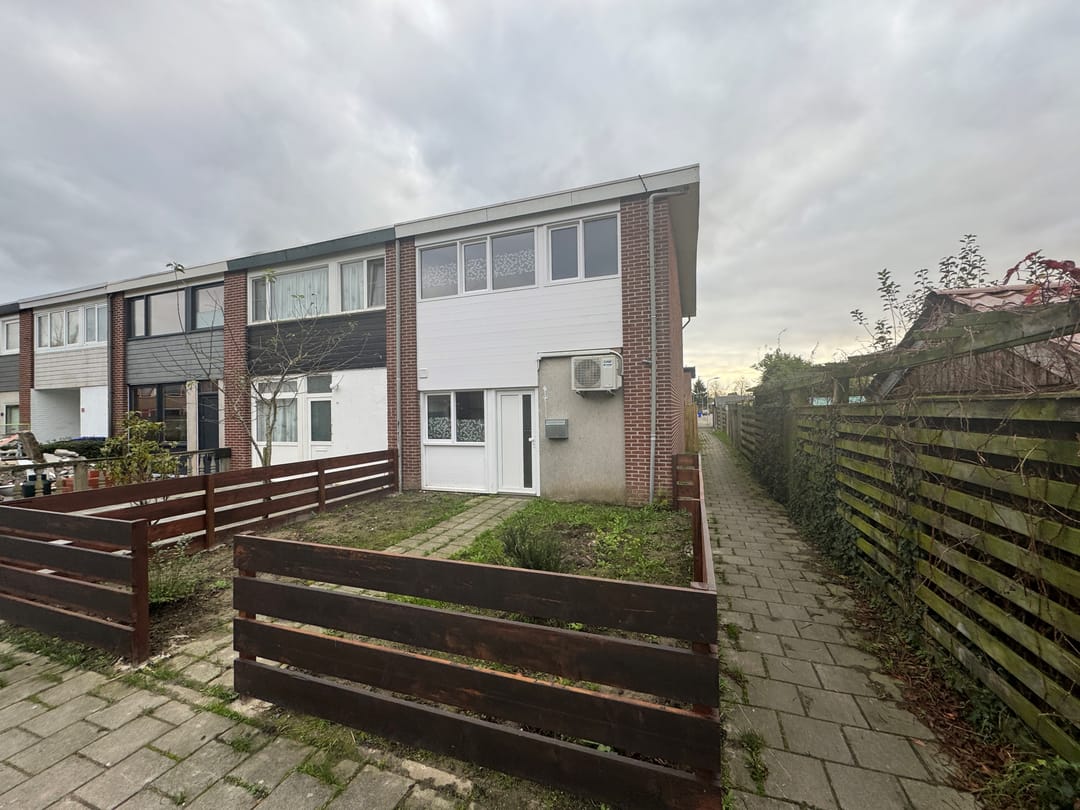 Photo 1 of Beneluxstraat 57