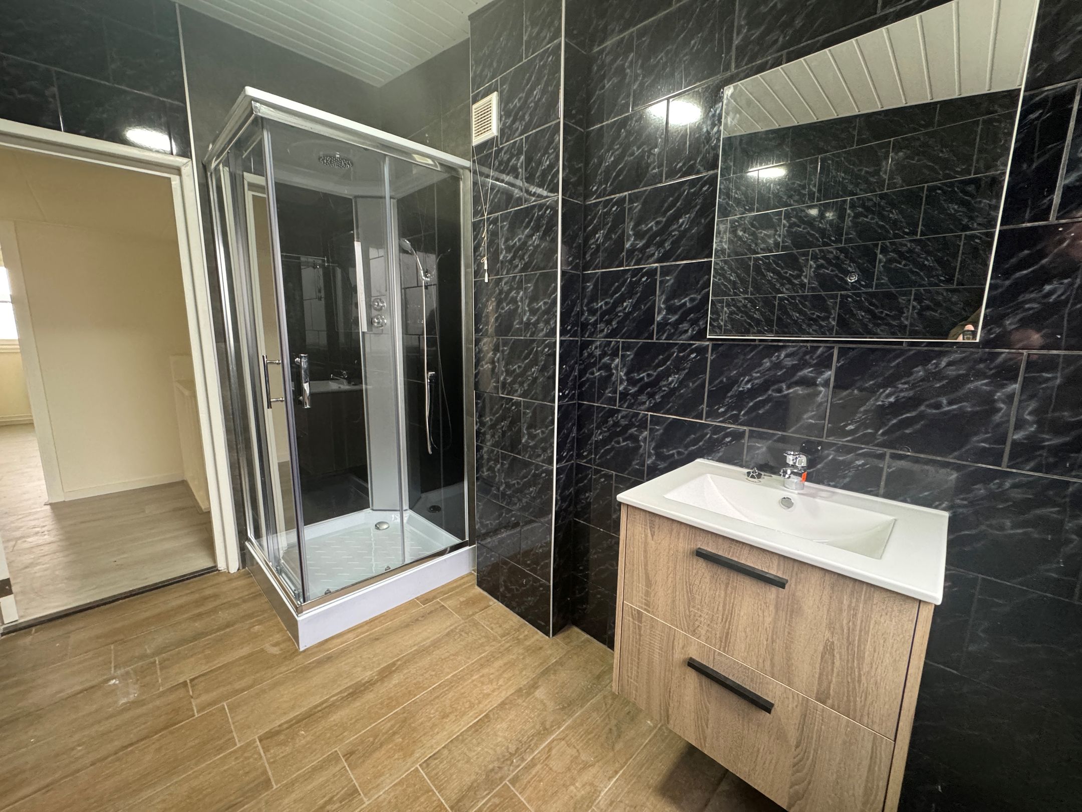 Photo 6 of Beneluxstraat 57