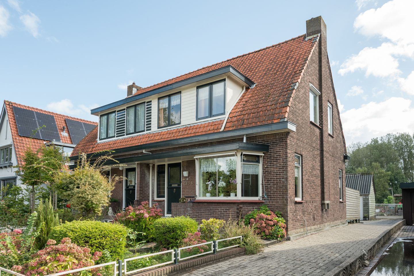 Foto 1 van Hofland 136