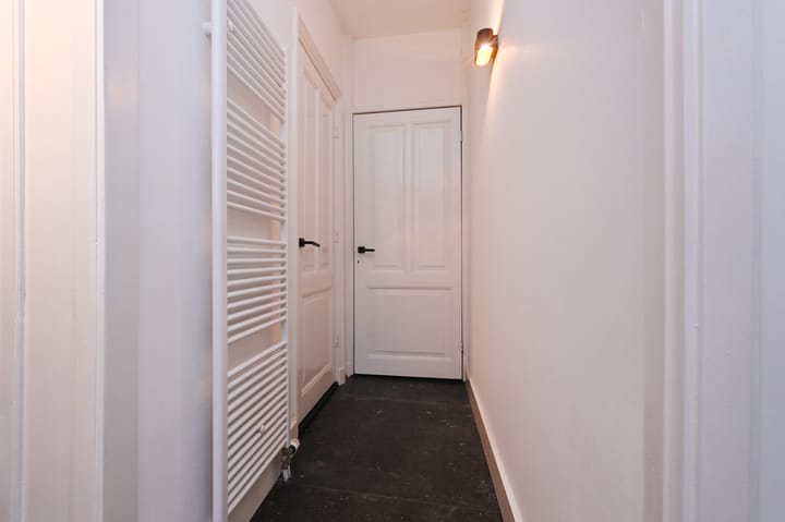 Photo 38 of Valkenboskade 121