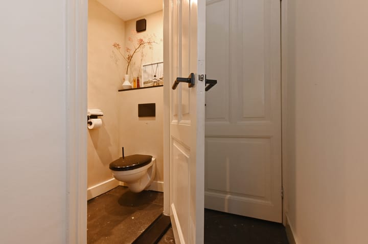 Photo 39 of Valkenboskade 121