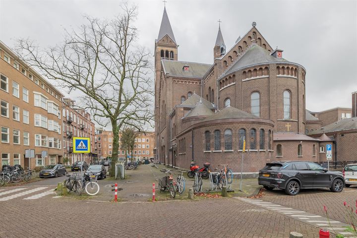 Bekijk foto 30 van Van Gentstraat 16-H