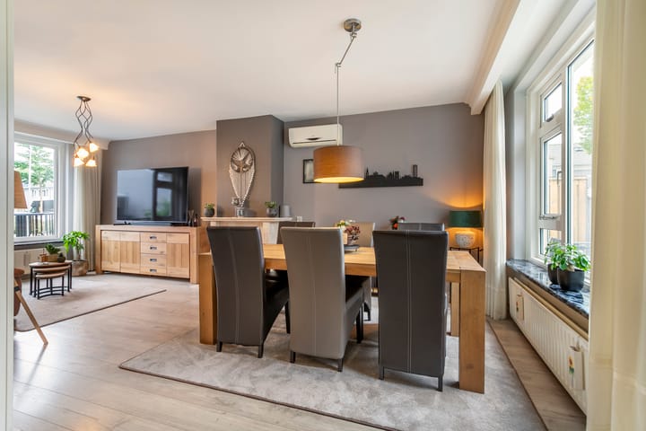 Photo 11 of Pater Bleijsstraat 33