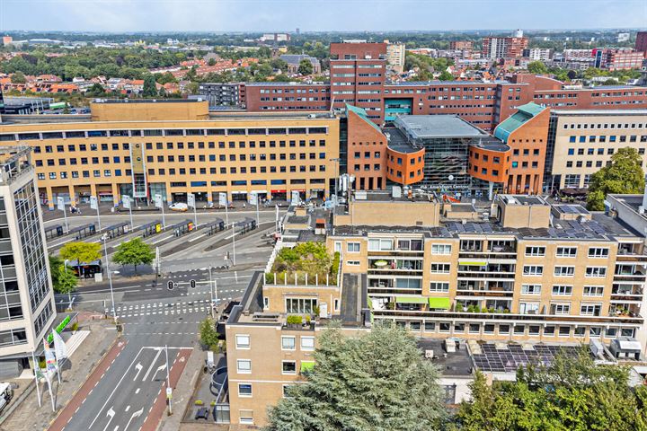 Bekijk foto 35 van Stationsplein 52