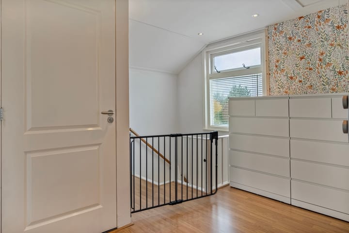 Photo 23 of Veerstraat 9