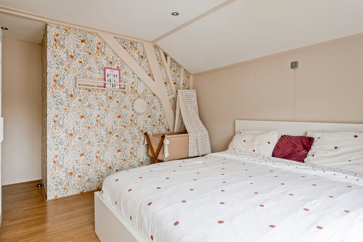 Photo 26 of Veerstraat 9