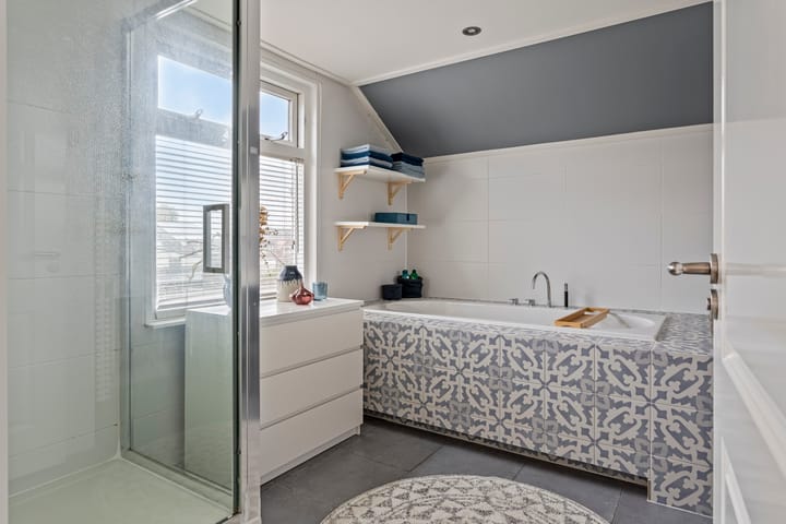 Photo 27 of Veerstraat 9