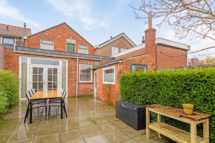 Photo 32 of Veerstraat 9