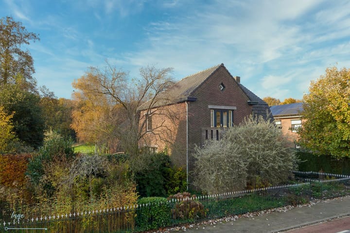 Foto 2 van Burgemeester Janssenstraat 28