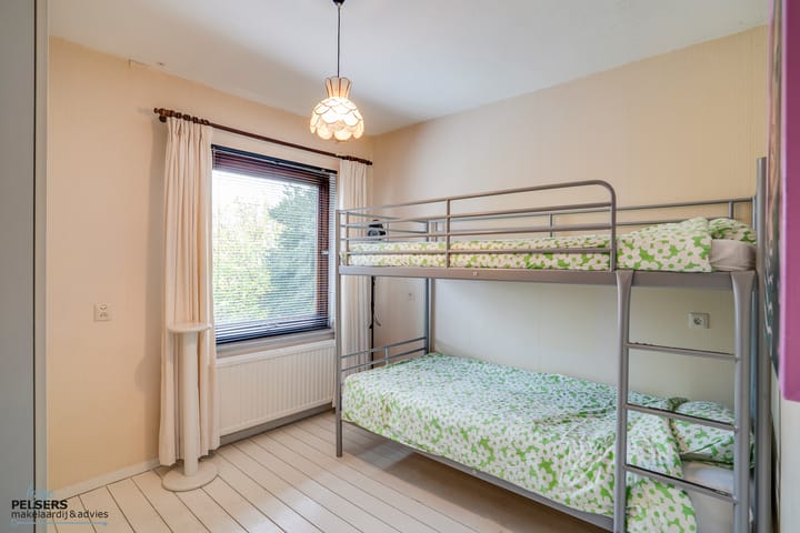 Foto 33 van Burgemeester Janssenstraat 28