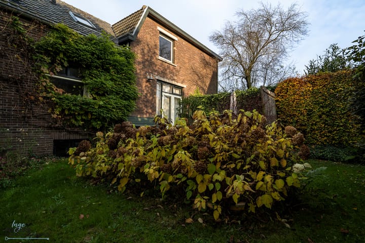 Foto 49 van Burgemeester Janssenstraat 28