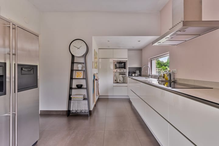 Photo 21 of Pieter de Hooghlaan 68